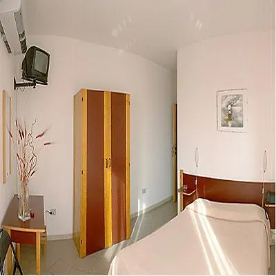 אלגהרו Hotel Mistral 3*,